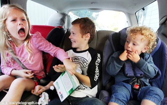 11 situations que vivent les parents de jeunes enfants en voiture